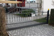 Drsna vrata železna